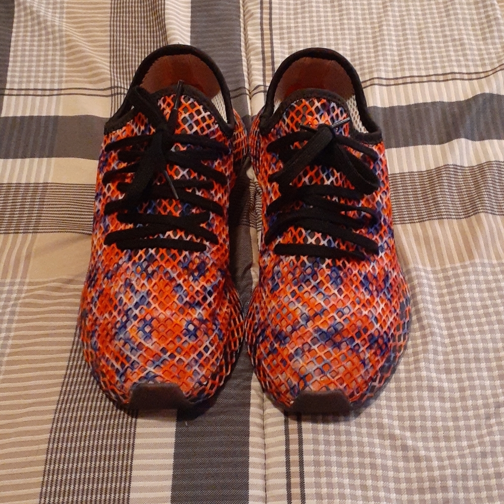 Adidas unisex sneakers